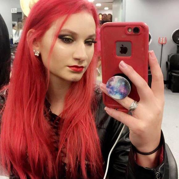 Meet your Posher, Olivia - Picture 1 of 1